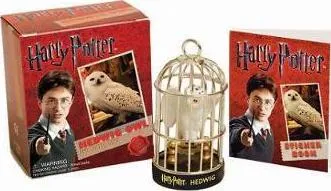 Korlátozott ajánlat Harry Potter: Hedwig Owl Kit and Sticker Book