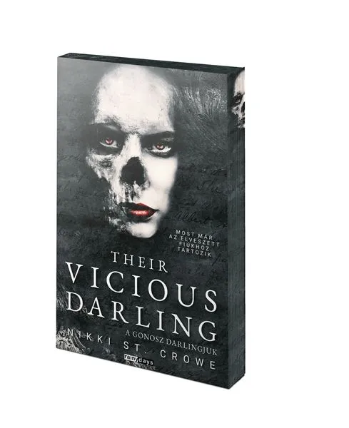 Gyors szállítás Their Vicious Darling - A Gonosz Darlingjuk - Éldekorált