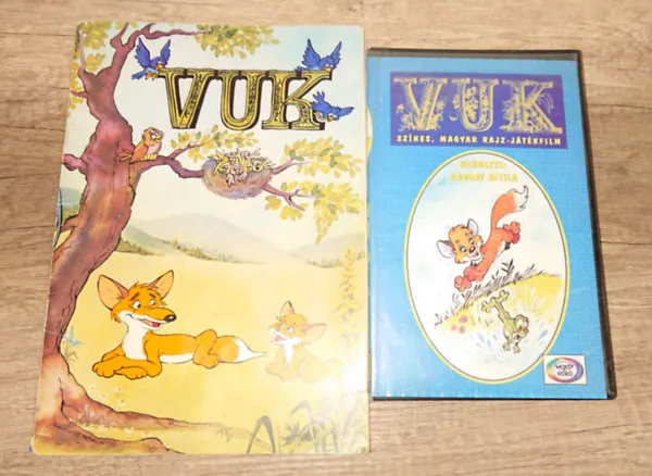 Utolsó esély Vuk képeskönyv + ajándék Vuk VHS kazetta