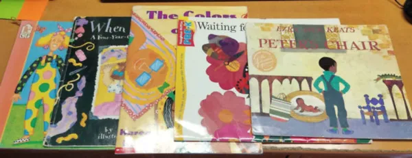 Akció 5 db mesefüzet: My Mom and Dad Make Me Laugh; Peter's Chair; The Colors of Us; Waiting for Wings; When I was Little