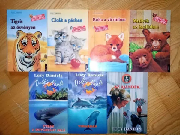Lucy Daniels ifjúsúgi könyvcsomag (7db) Tigris az ösvényen / Medvék az istállóban / Róka a vitrinben / Cicák a pácban / Útban a szivárvány felé / Viharban / Az ajándék Különleges ajánlat