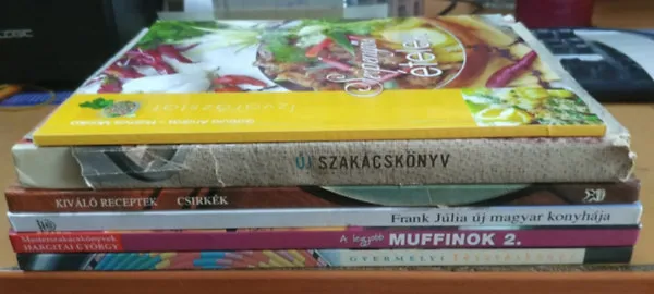 Expressz szállítás Serpenyős ételek; Gyermelyi tésztáskönyv; Kiváló receptek: Csirkék; Frank Júlia új magyar konyhája; A legjobb muffinok 2.; Új szakácskönyv (6 kötet)